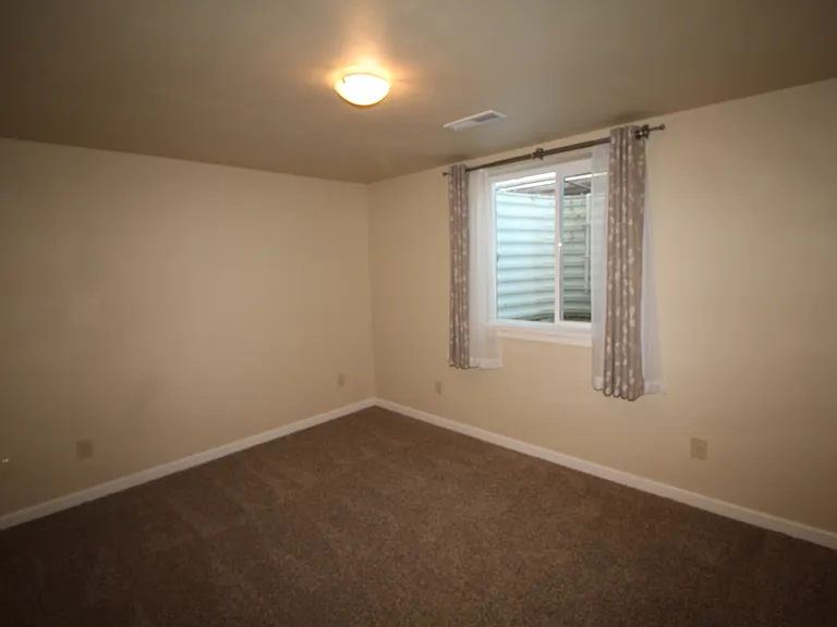 507 Roundhouse Dr — Photo 16