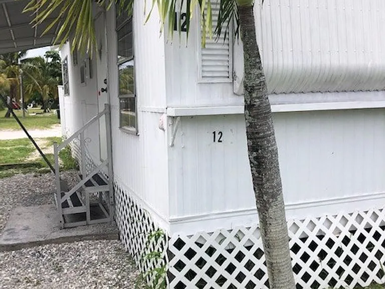 10230 SE Federal Hwy — Photo 15