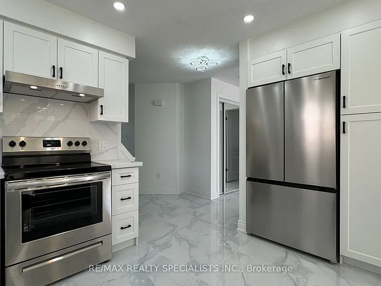 505 Bridlewreath Ct #UPPER LVL — Photo 12
