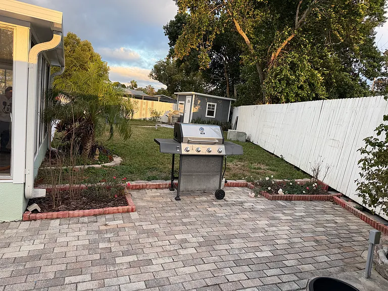6226 Glenwood Dr — Photo 32