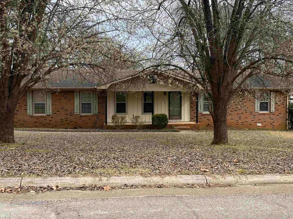 122 River Dr, Tuscumbia, AL 35674