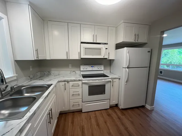 12631 34th Ave S Unit D, Seattle, WA 98168