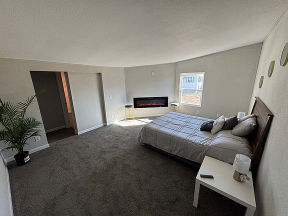 3rd image of 1308 Canary Dr
