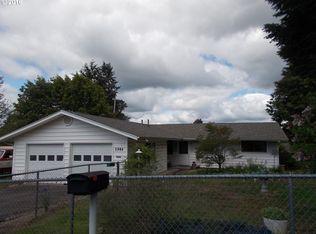 1304 Dublin Ln, Cottage Grove, OR 97424