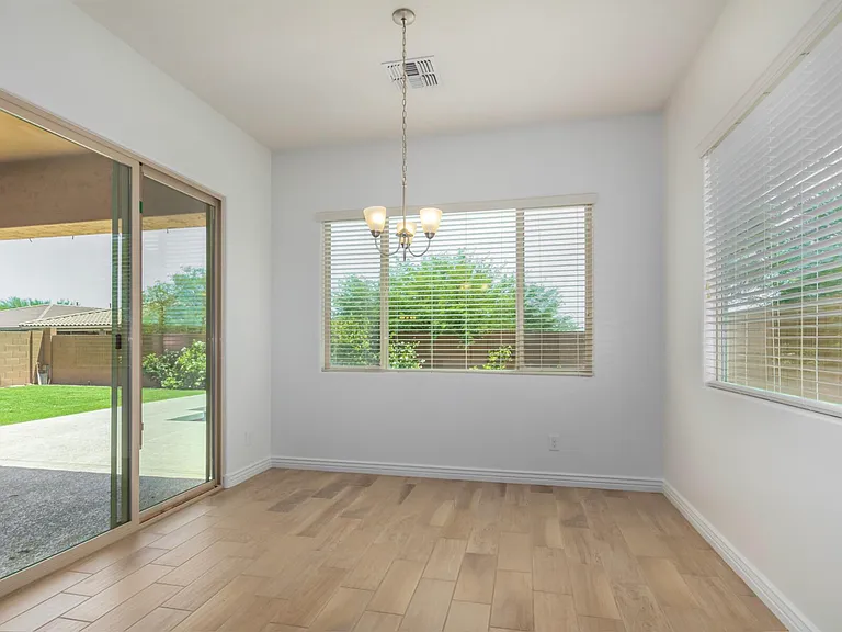 2615 W Balao Dr — Photo 32