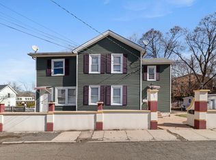 7 Linden Pl, Meriden, CT 06450