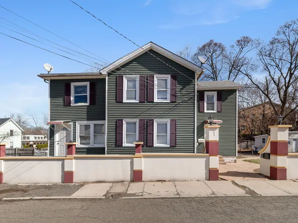 7 Linden Place, Meriden, CT 06450