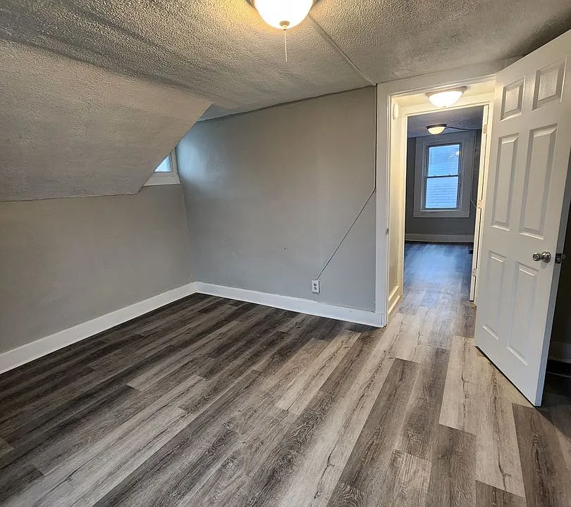 316 S Oakland Ave