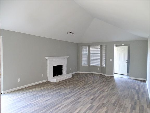2nd image of 11915 Garden Terrace Dr Unit 11917