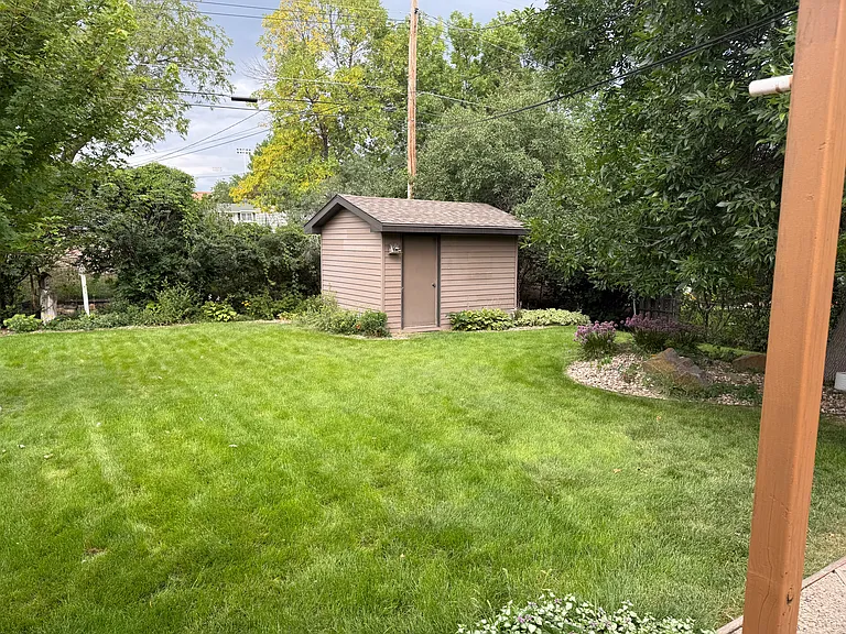 Shed in backyard for tenant use.