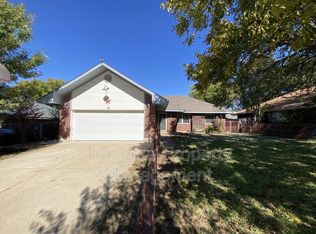 5 Vermont Ave, Midlothian, TX 76065