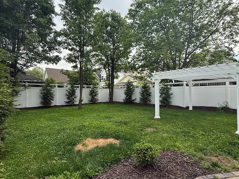923 Starkweather Ave — Photo 14