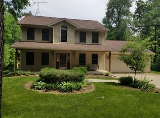 N6729 Laurel Rd, Elkhorn, WI 53121