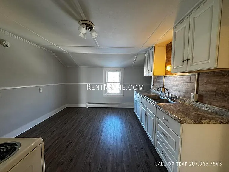 131 College Ave #5 — Photo 2