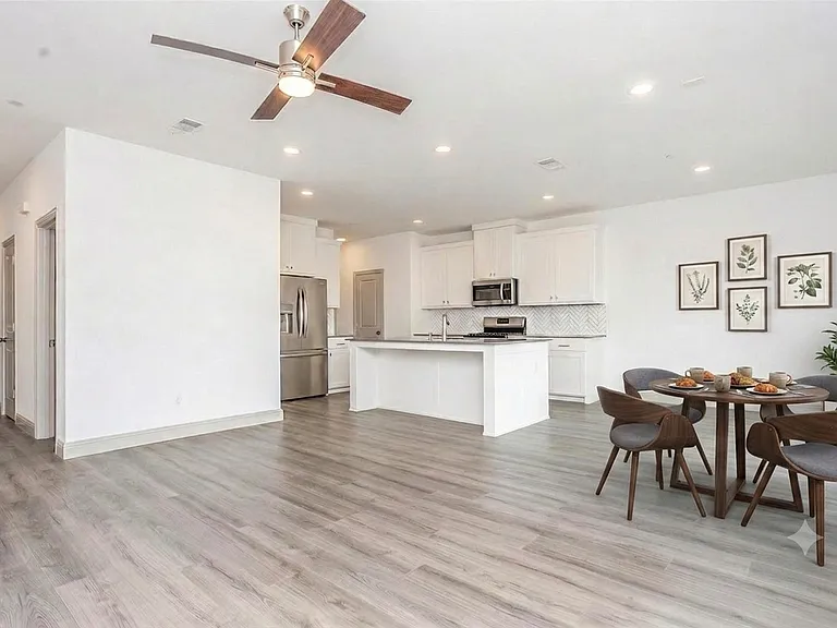 1328 Hill Country Pl — Photo 6