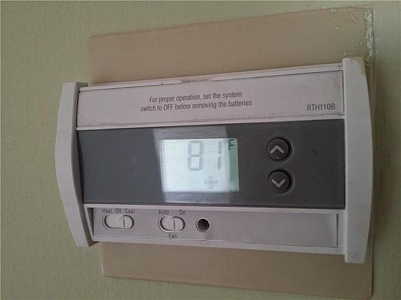 3rd image of 8895 Fontainebleau Blvd APT 408