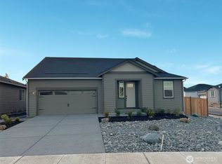 1033 Royal Velvet Dr, Sequim, WA