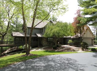 111 N Maple Ln, Burlington, WI 53105