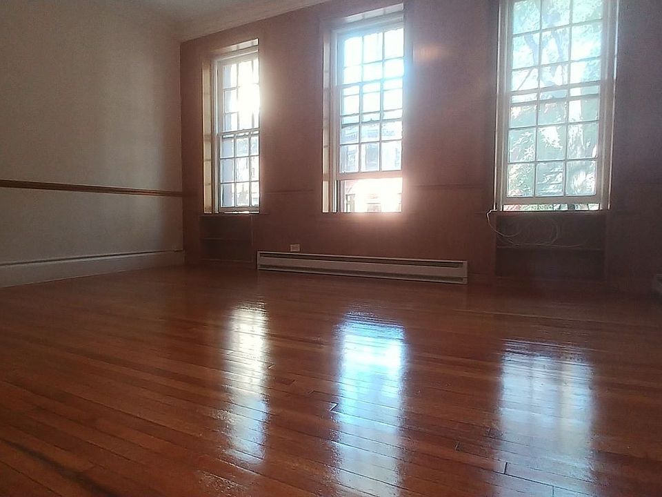1st image of 26 W 95th St APT 5