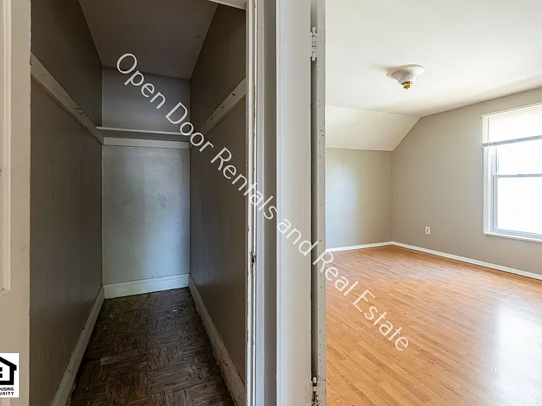 3112 Thompson Ave — Photo 12