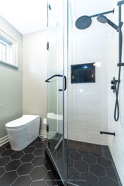 Toronto House for rent - 4 Bedrooms — photo 15