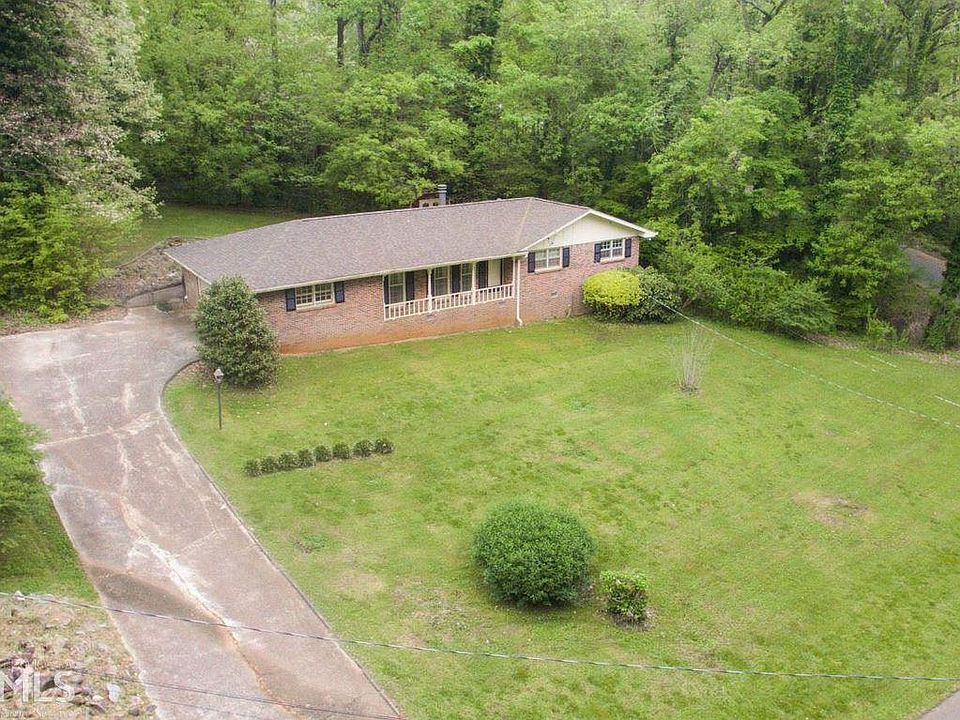 1st image of 24 Bailey Dr