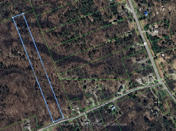 136 Musky Bay Rd, Georgian Bay, ON L0K 1S0