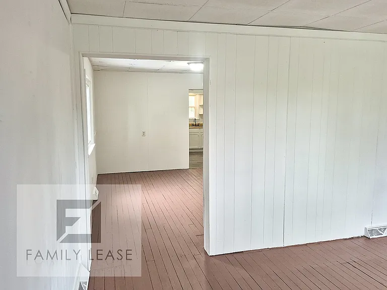 806 Morton St — Photo 6