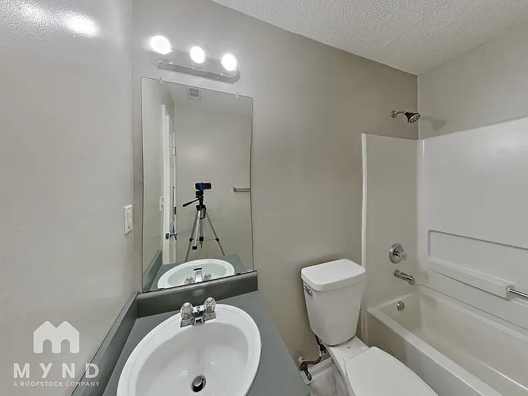 6491 Gina Agha Cir — Photo 17