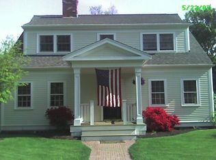 11 Stoddard Rd, Hingham, MA 02043