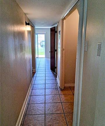 3rd image of 4901 Wabash St #B