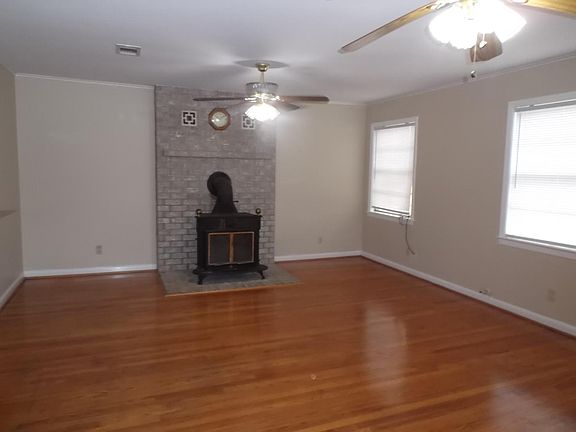 3rd image of 2314 Brazeal St