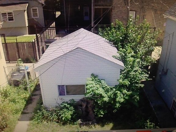 4th image of 1103 N Parkside Ave