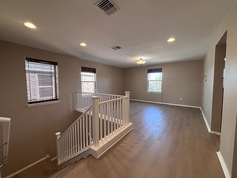1405 Berlin Ln — Photo 26