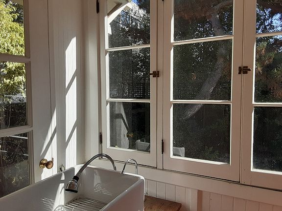 2nd image of 638 Milwood Ave