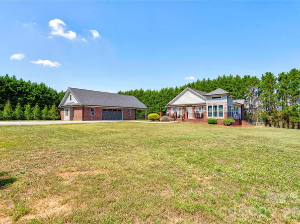 101 Northeastern Dr, Shelby, NC 28152