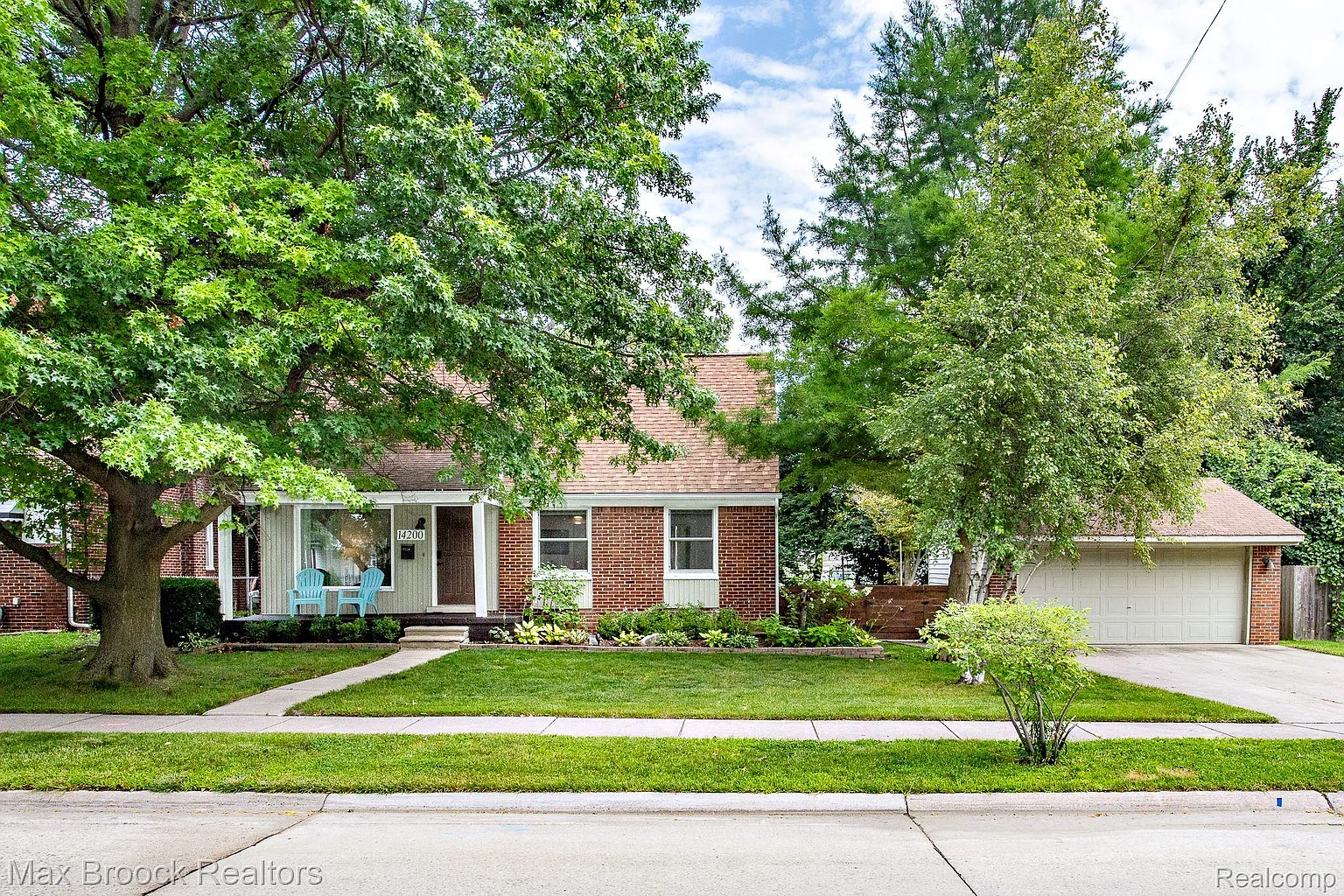 14200 Lincoln St photo 1