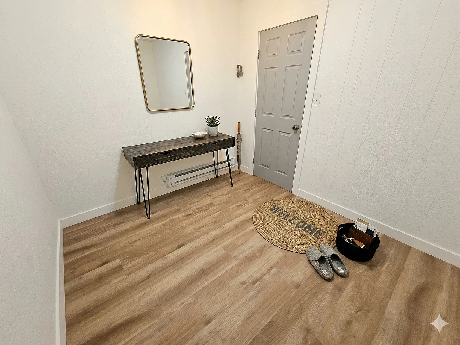 2 bed, 1.5 bath, 1000 sqft, $1,249 — Photo 4