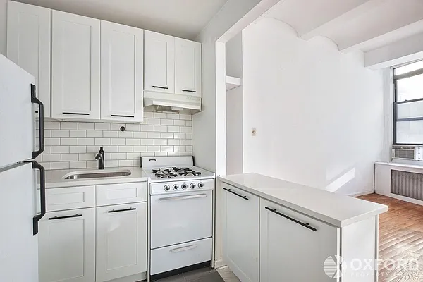 Rented by Oxford Property Group | media 3