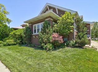 9757 S Seeley Ave, Chicago, IL 60643