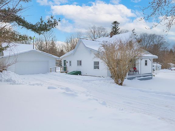 2nd image of 900 S Haven Pl
