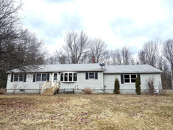 2nd image of 661 Mercer Road