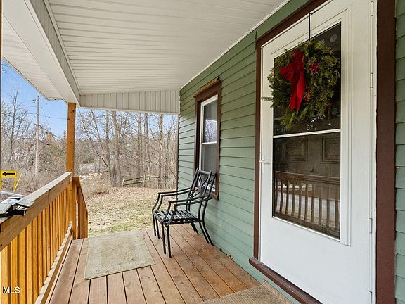 5th image of 894 Noonan Road