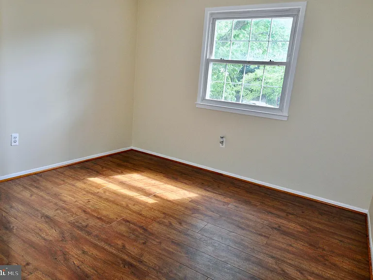 13831 Delaney Rd — Photo 15