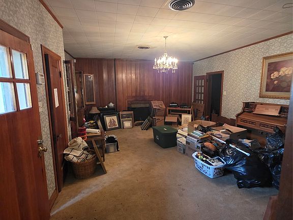 4th image of 1819 W Evergreen St