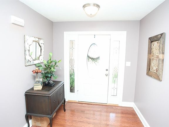 3rd image of 1228 Trillium Ln