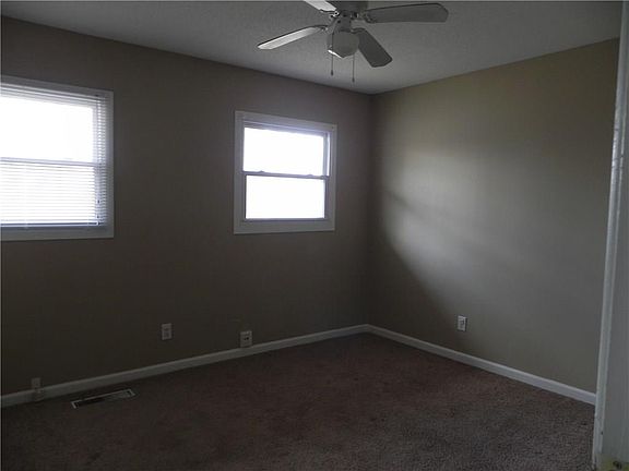 5th image of 3709 S Sherman Dr