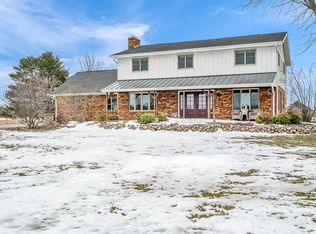 8976 W Oliver Rd, Winnebago, IL 61088