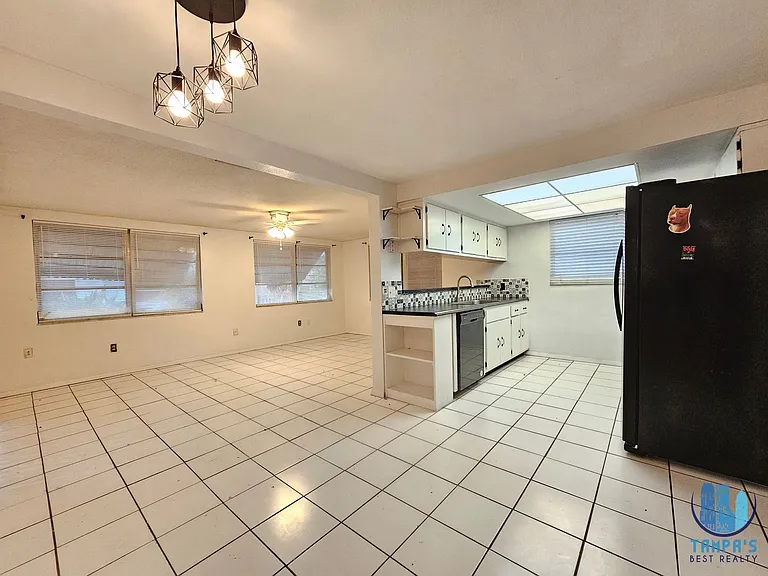 4715 Madison St — Photo 7