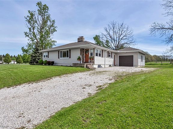 4th image of 4455 Melrose Dr